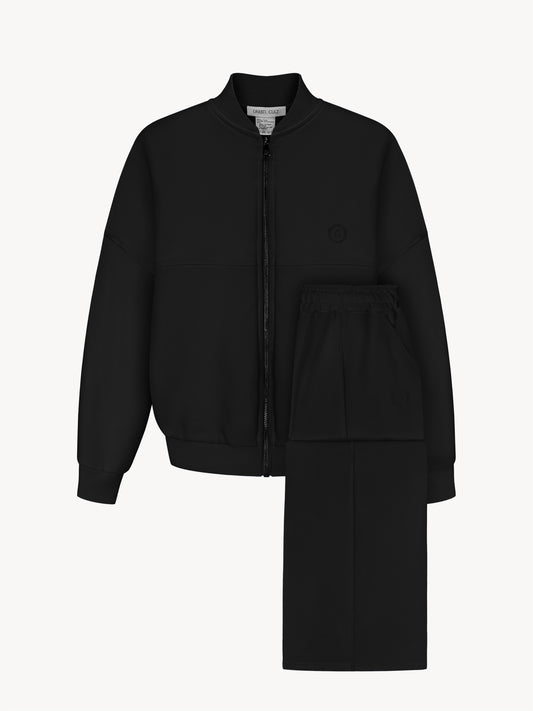 Sport-chic suit in black from organic cotton