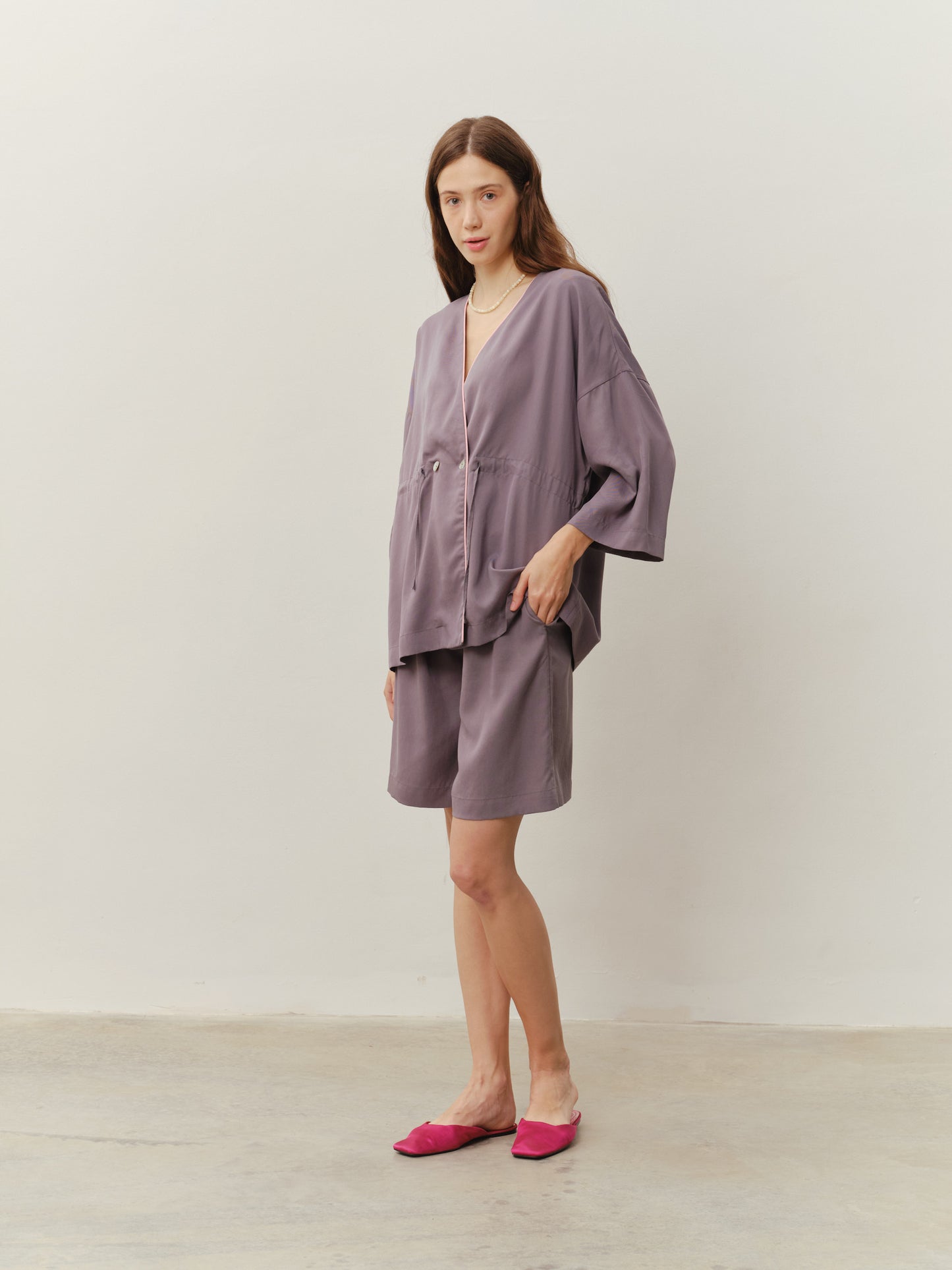 Eucalyptus kimono suit with shorts in graphite