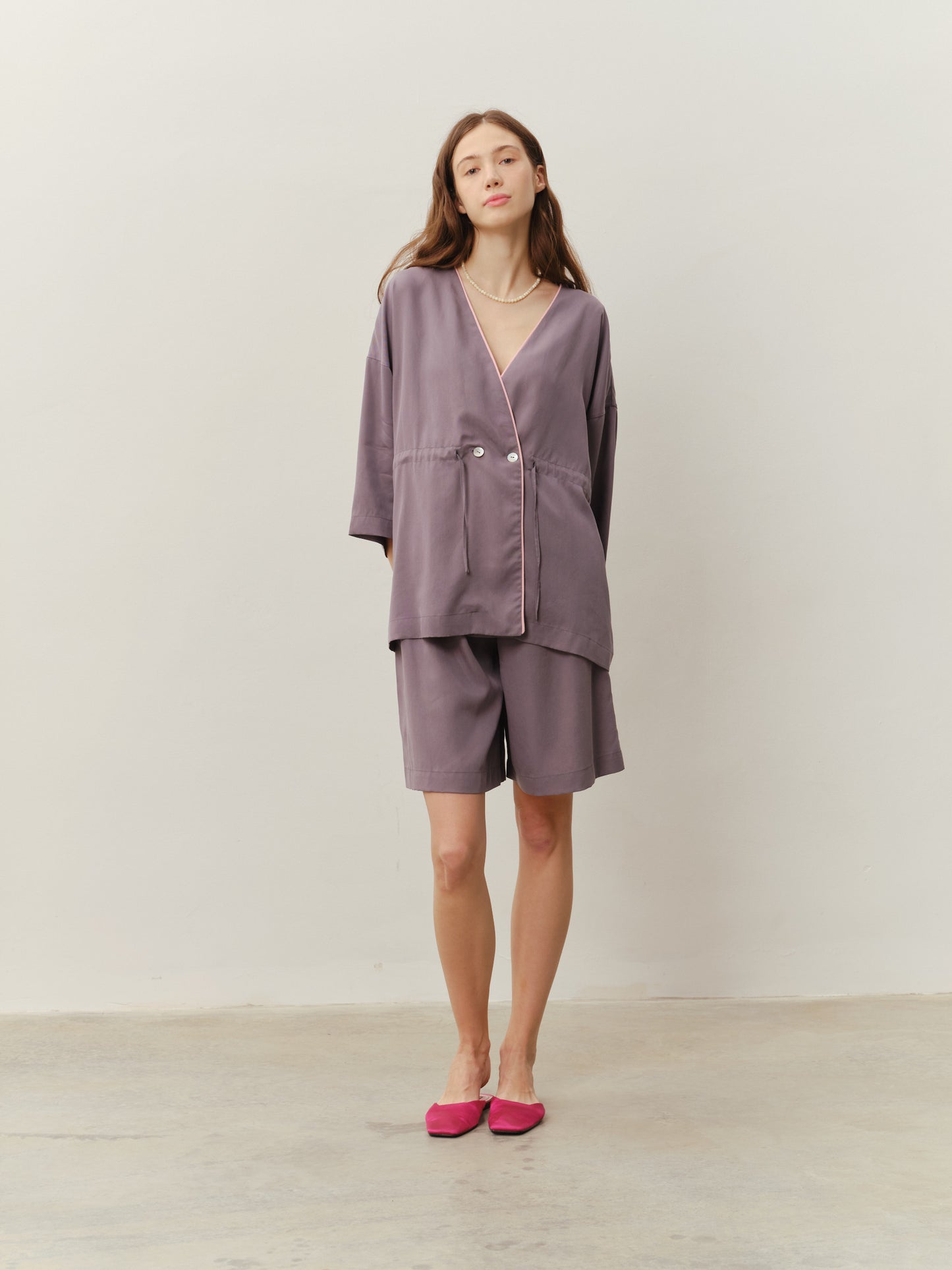 Eucalyptus kimono suit with shorts in graphite