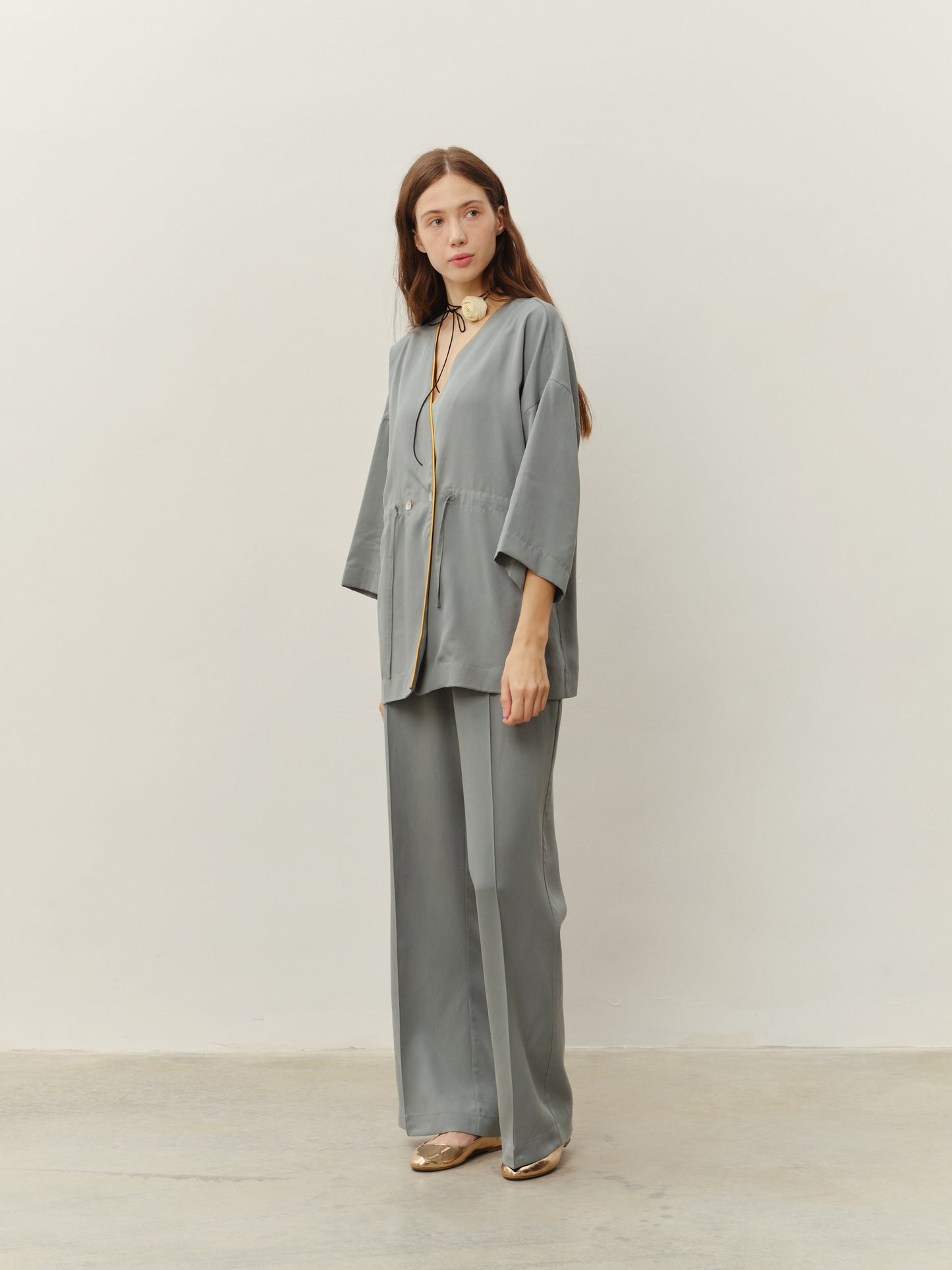 Kimono suit in grass green with pants from eucalyptus