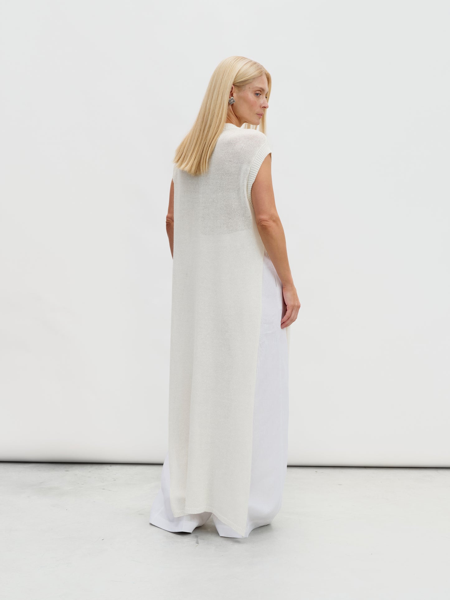 Organic cotton knitted tunic in white
