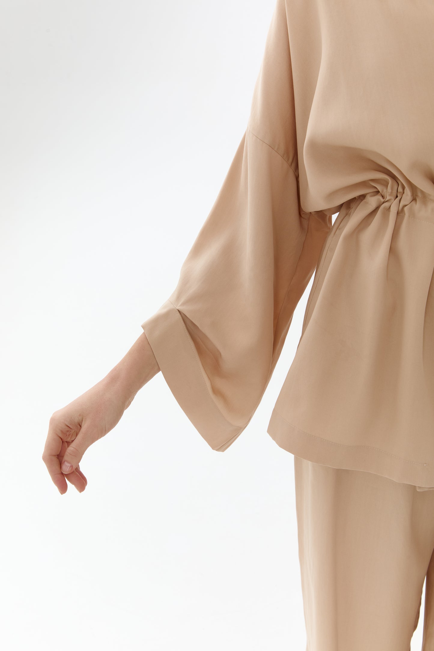 Eucalyptus kiss kimono set with pants in nude