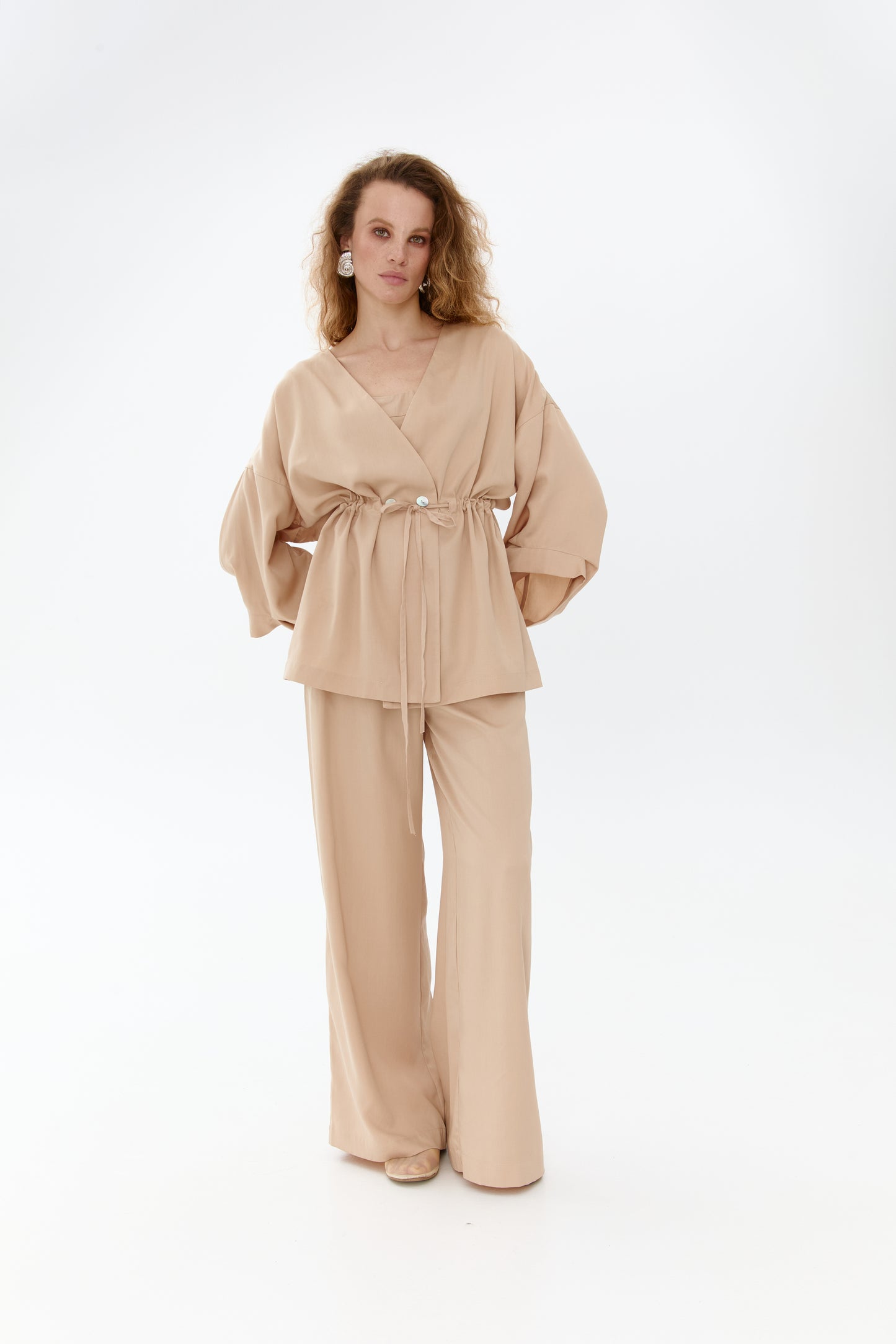 Eucalyptus kiss kimono set with pants in nude