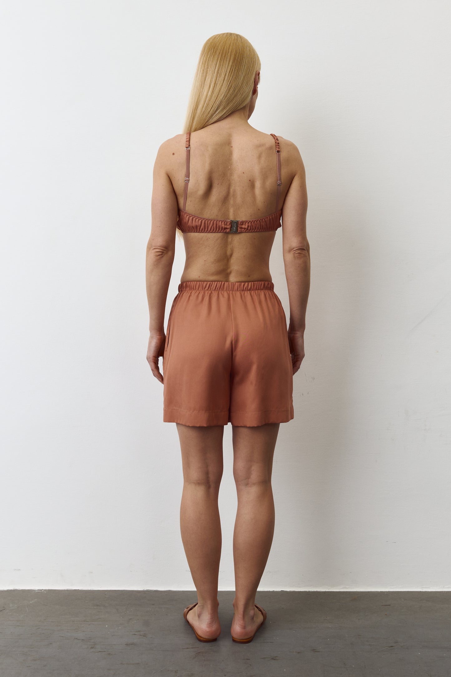 INES EUCALYPTUS SHORTS IN TERRACOTA