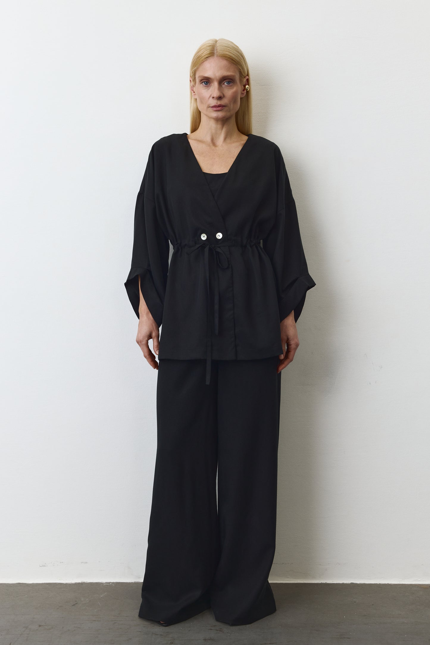 AYA EUCALYPTUS SET WITH PANTS IN BLACK
